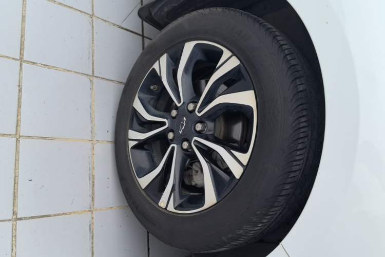 Used Chevrolet Monza 2019 RS 330T Automatic Comfort Edition China VI Standard Left Front Wheel Hub