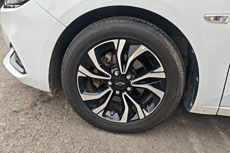 Used Chevrolet Monza 2019 RS 330T Automatic Comfort Edition China VI Standard Left Front Wheel Hub