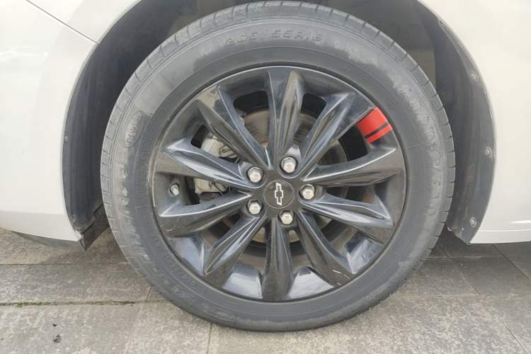 Used Chevrolet Monza 2019 Redline 320T Dual-Clutch Sporty Version China VI Standard Left Front Wheel Hub