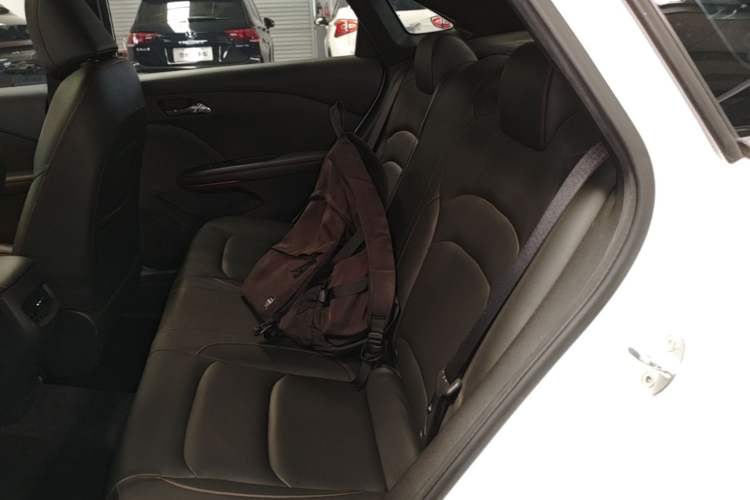 Used Chevrolet Monza 2019 RS 330T Automatic Comfort Edition China VI Standard Left Rear Seat