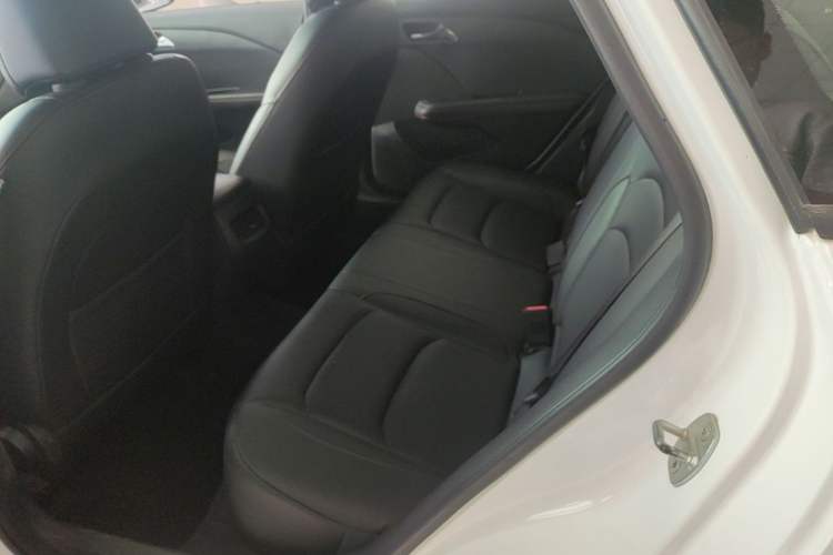Used Chevrolet Monza 2019 RS 330T Automatic Sporty Edition China VI Standard Left Rear Seat