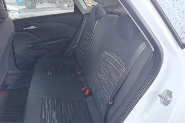 Used Chevrolet Monza 2019 320T Manual Xinxin Edition China VI Left Rear Seat