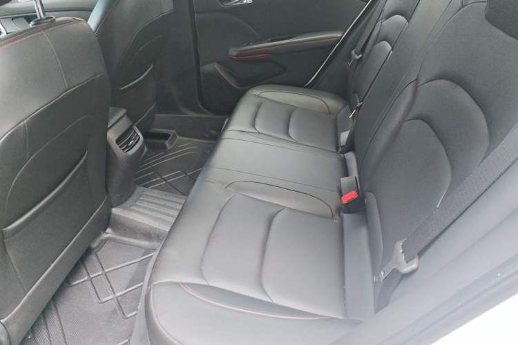 Used Chevrolet Monza 2019 RS 330T Automatic Comfort Edition China VI Standard Left Rear Seat