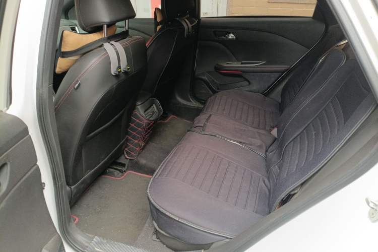 Used Chevrolet Monza 2019 RS 330T Automatic Sporty Edition China VI Standard Left Rear Seat