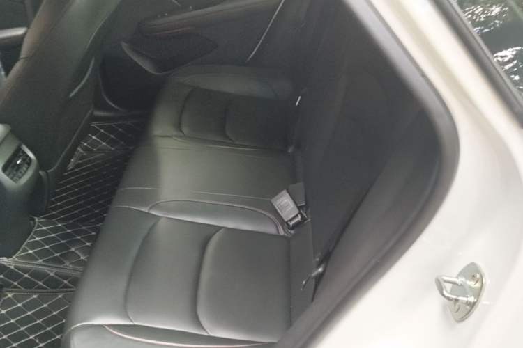 Used Chevrolet Monza 2019 RS 330T Automatic Comfort Edition China VI Standard Left Rear Seat