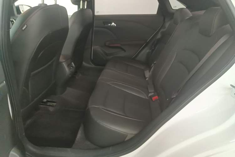 Used Chevrolet Monza 2019 RS 330T Automatic Comfort Edition China VI Standard Left Rear Seat