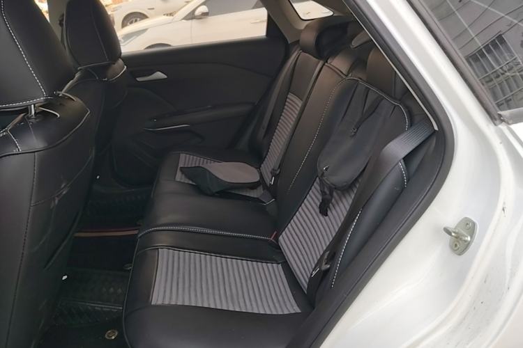 Used Chevrolet Monza 2019 Redline 320T Dual-Clutch Sporty Version China VI Standard Left Rear Seat