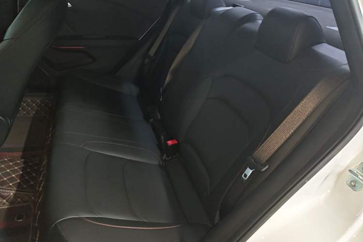 Used Chevrolet Monza 2019 RS 330T Automatic Comfort Edition China VI Standard Left Rear Seat