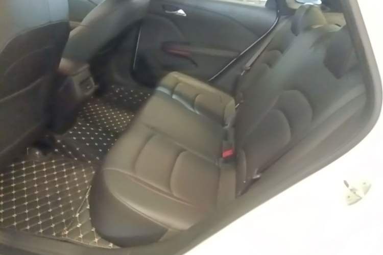 Used Chevrolet Monza 2019 RS 330T Automatic Comfort Edition China VI Standard Left Rear Seat