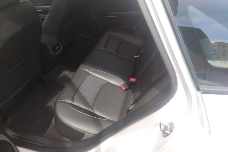 Used Chevrolet Monza 2019 Redline 320T Dual-Clutch Sporty Version China VI Standard Left Rear Seat