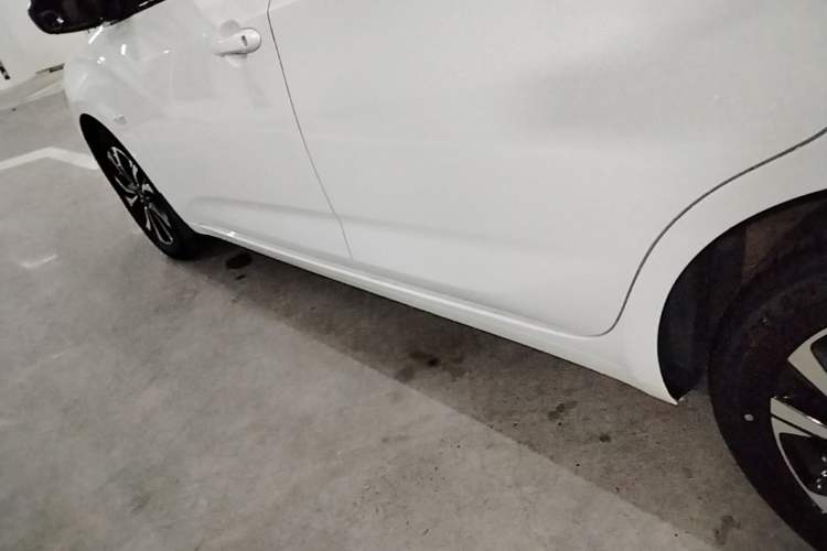 Used Chevrolet Monza 2019 RS 330T Automatic Comfort Edition China VI Standard Left Side Sill