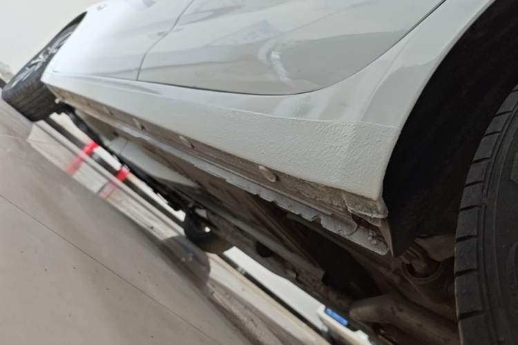 Used Chevrolet Monza 2019 RS 330T Automatic Comfort Edition China VI Standard Left Side Sill