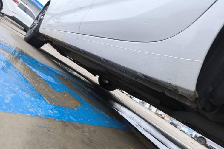 Used Chevrolet Monza 2019 RS 330T Automatic Comfort Edition China VI Standard Left Side Sill