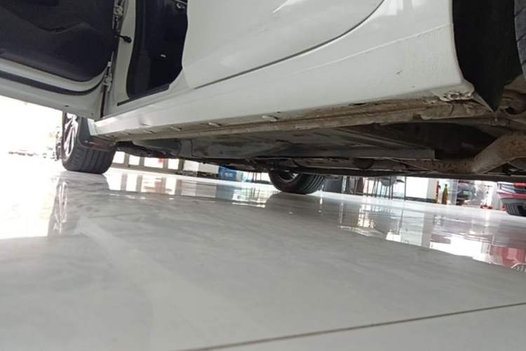 Used Chevrolet Monza 2019 RS 330T Automatic Comfort Edition China VI Standard Left Side Sill