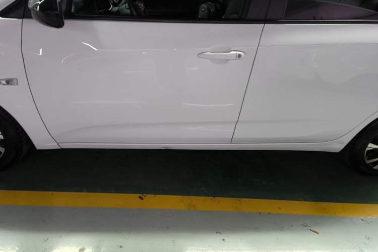 Used Chevrolet Monza 2019 RS 330T Automatic Comfort Edition China VI Standard Left Side Sill