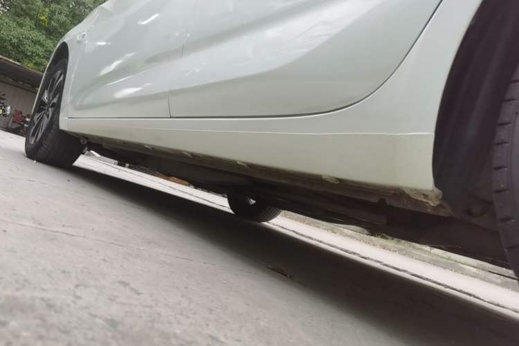 Used Chevrolet Monza 2019 RS 330T Automatic Sporty Edition China VI Standard Left Side Sill