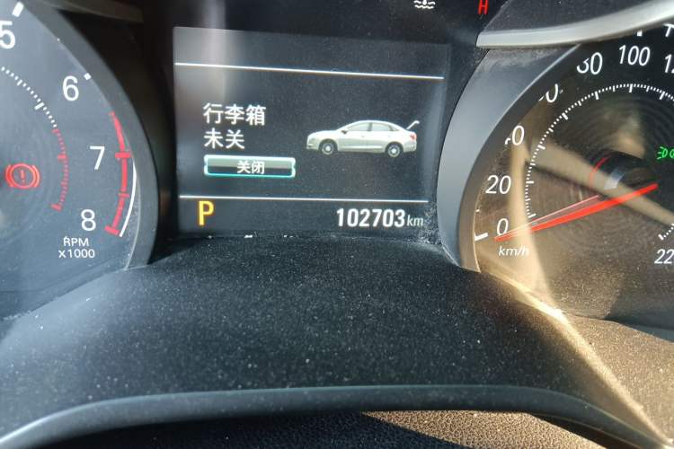 Used Chevrolet Monza 2019 Redline 320T Dual-Clutch Joyful Edition China VI Standard Odometer Close Up