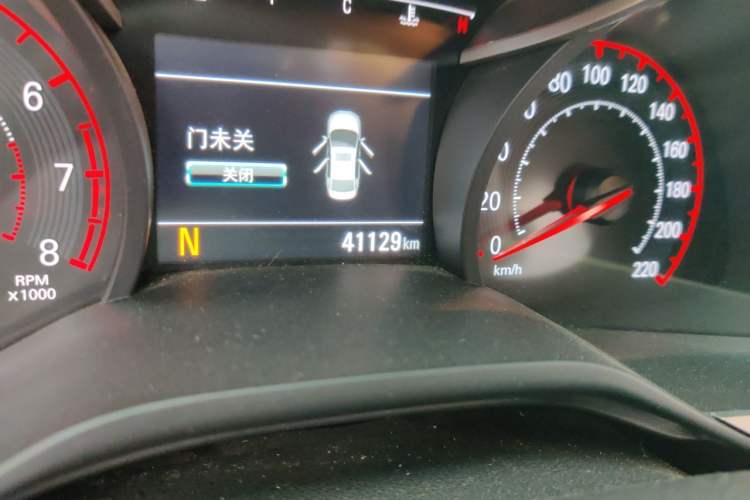 Used Chevrolet Monza 2019 RS 330T Automatic Sporty Edition China VI Standard Odometer Close Up