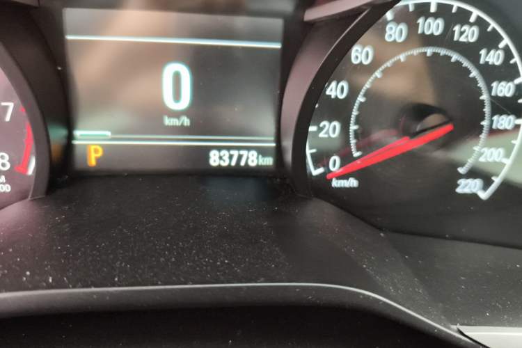 Used Chevrolet Monza 2019 Redline 320T Dual-Clutch Sporty Version China VI Standard Odometer Close Up