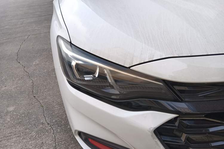 Used Chevrolet Monza 2019 Redline 320T Dual-Clutch Sporty Version China VI Standard Right Front Headlight