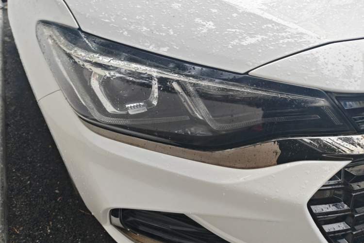Used Chevrolet Monza 2019 RS 330T Automatic Comfort Edition China VI Standard Right Front Headlight