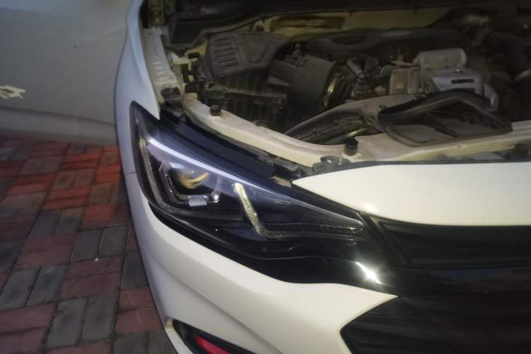 Used Chevrolet Monza 2019 Redline 320T Dual-Clutch Joyful Edition China VI Standard Right Front Headlight