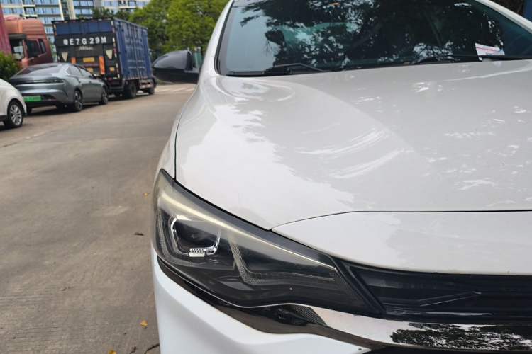 Used Chevrolet Monza 2019 RS 330T Automatic Comfort Edition China VI Standard Right Front Headlight