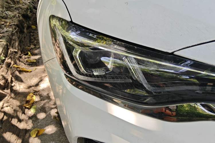 Used Chevrolet Monza 2019 RS 330T Automatic Comfort Edition China VI Standard Right Front Headlight