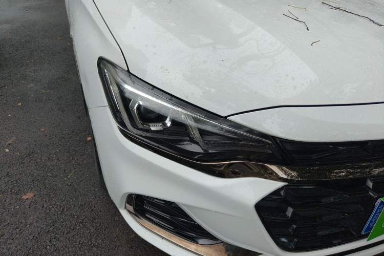 Used Chevrolet Monza 2019 RS 330T Automatic Comfort Edition China VI Standard Right Front Headlight