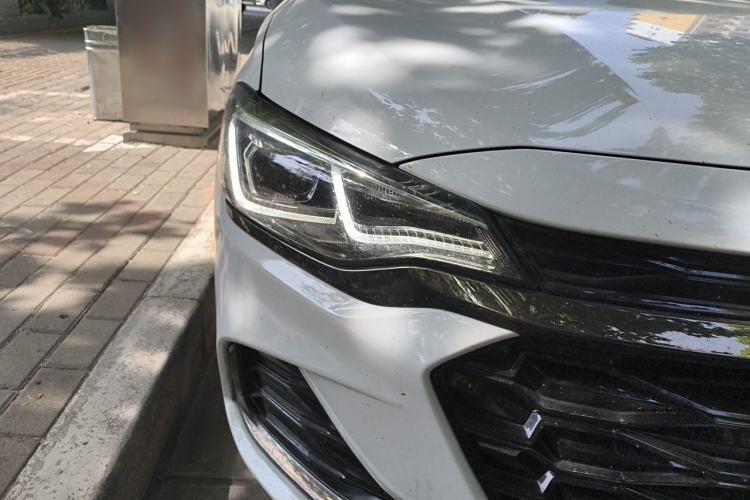 Used Chevrolet Monza 2019 RS 330T Automatic Comfort Edition China VI Standard Right Front Headlight