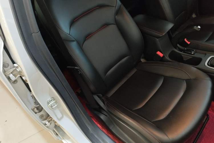 Used Chevrolet Monza 2019 RS 330T Automatic Comfort Edition China VI Standard Right Front Seat