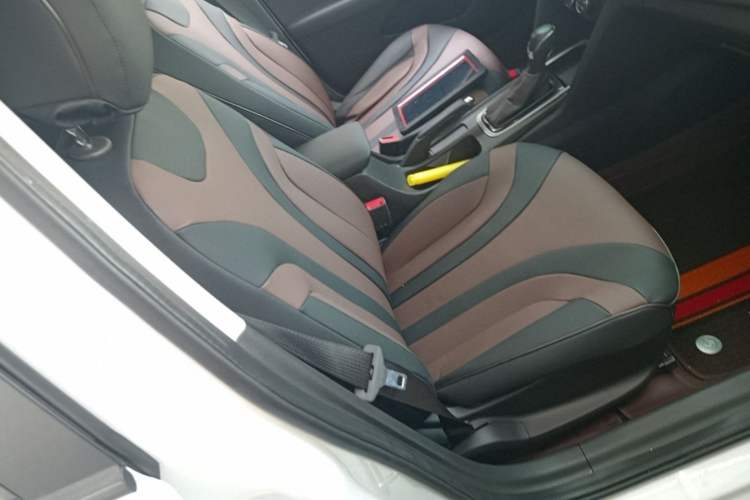 Used Chevrolet Monza 2019 Redline 320T Dual-Clutch Joyful Edition China VI Standard Right Front Seat