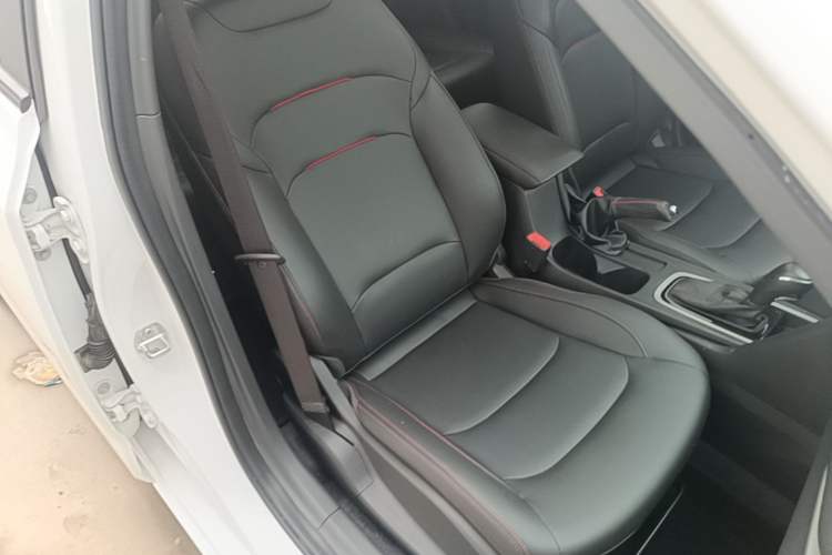 Used Chevrolet Monza 2019 RS 330T Automatic Comfort Edition China VI Standard Right Front Seat
