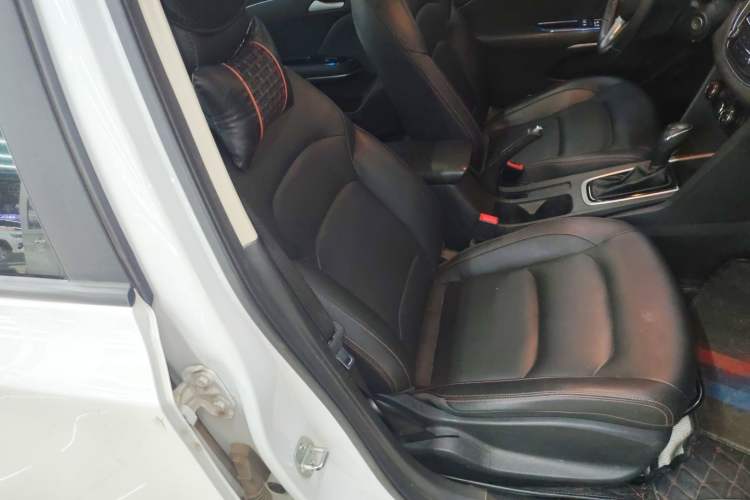 Used Chevrolet Monza 2019 Redline 320T Dual-Clutch Sporty Version China VI Standard Right Front Seat