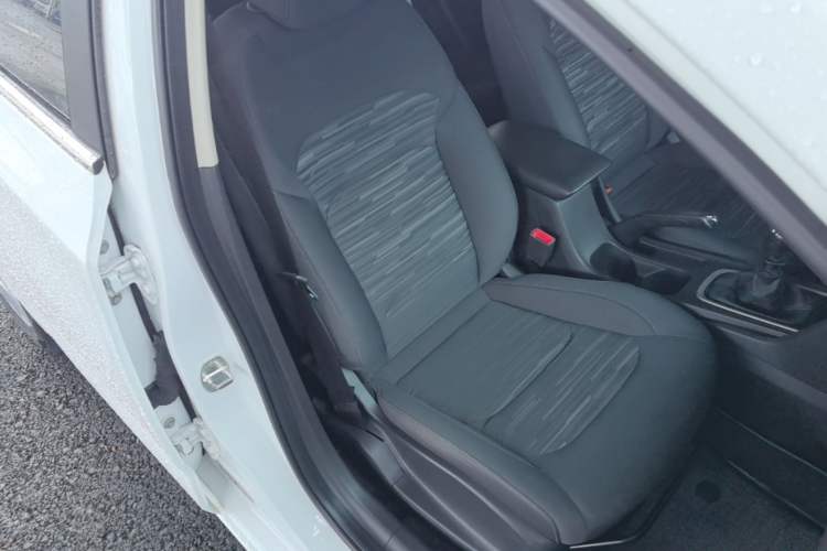 Used Chevrolet Monza 2019 320T Manual Xinxin Edition China VI Right Front Seat