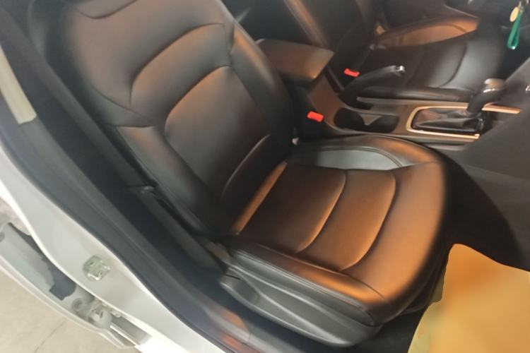 Used Chevrolet Monza 2019 Redline 320T Dual-Clutch Joyful Edition China VI Standard Right Front Seat
