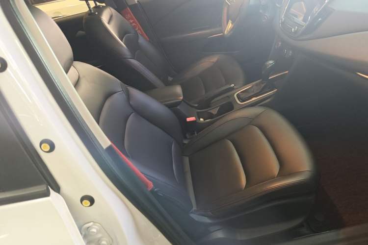 Used Chevrolet Monza 2019 Redline 320T Dual-Clutch Sporty Version China VI Standard Right Front Seat
