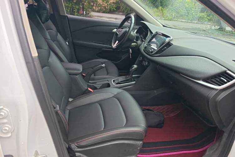 Used Chevrolet Monza 2019 Redline 320T Dual-Clutch Sporty Version China VI Standard Right Front Seat