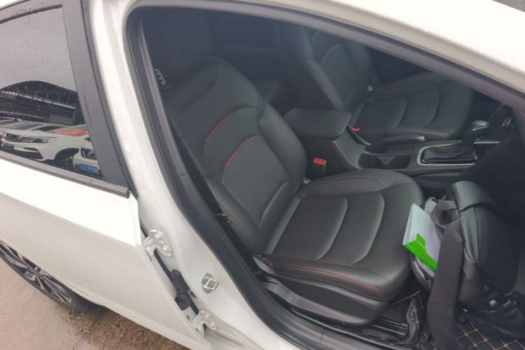 Used Chevrolet Monza 2019 RS 330T Automatic Comfort Edition China VI Standard Right Front Seat
