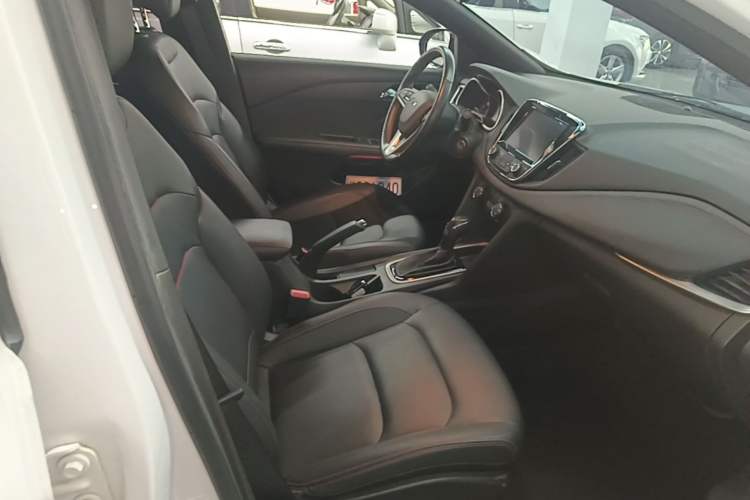 Used Chevrolet Monza 2019 RS 330T Automatic Comfort Edition China VI Standard Right Front Seat