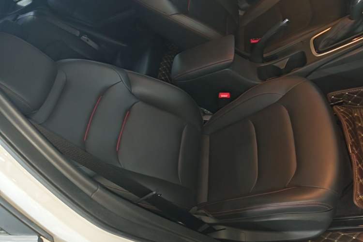 Used Chevrolet Monza 2019 RS 330T Automatic Comfort Edition China VI Standard Right Front Seat