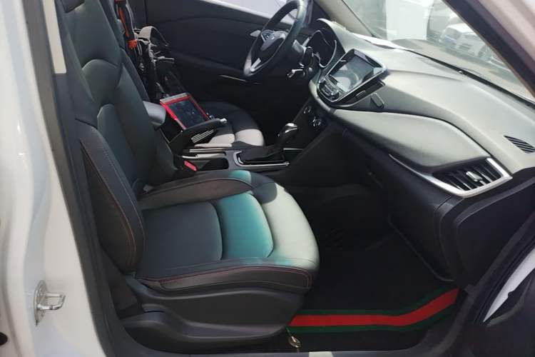 Used Chevrolet Monza 2019 Redline 320T Dual-Clutch Sporty Version China VI Standard Right Front Seat