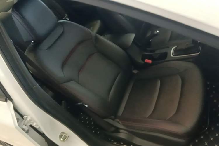 Used Chevrolet Monza 2019 RS 330T Automatic Comfort Edition China VI Standard Right Front Seat