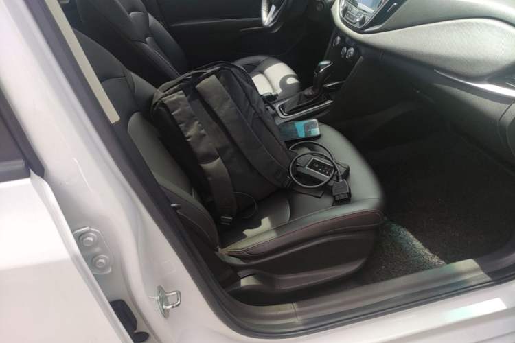 Used Chevrolet Monza 2019 Redline 320T Dual-Clutch Sporty Version China VI Standard Right Front Seat