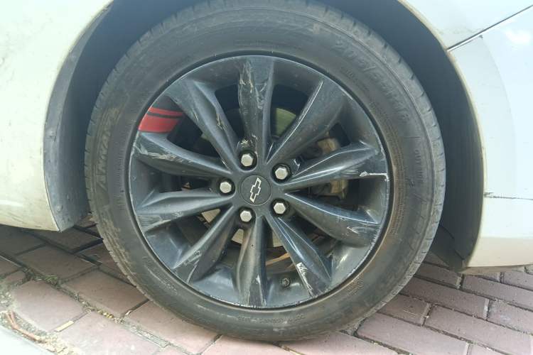 Used Chevrolet Monza 2019 Redline 320T Dual-Clutch Joyful Edition China VI Standard Right Front Wheel Hub