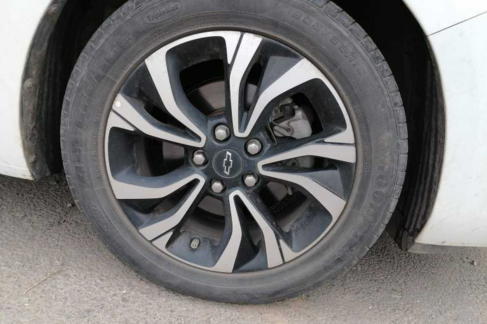 Used Chevrolet Monza 2019 RS 330T Automatic Comfort Edition China VI Standard Right Front Wheel Hub