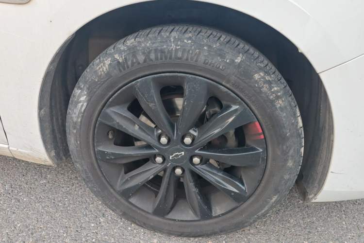 Used Chevrolet Monza 2019 Redline 320T Dual-Clutch Joyful Edition China VI Standard Right Front Wheel Hub