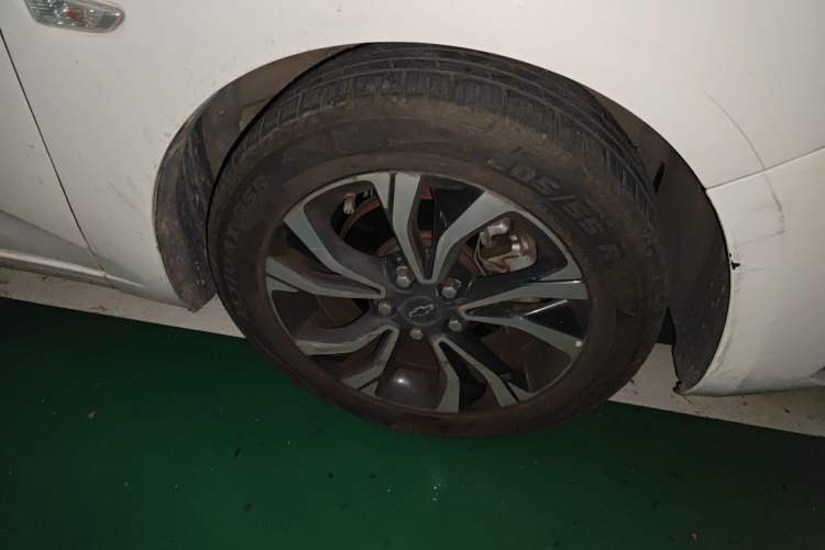 Used Chevrolet Monza 2019 RS 330T Automatic Comfort Edition China VI Standard Right Front Wheel Hub