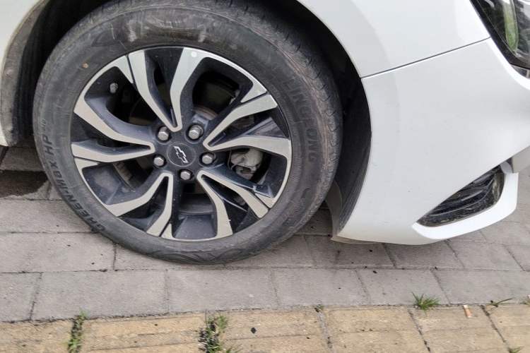 Used Chevrolet Monza 2019 RS 330T Automatic Comfort Edition China VI Standard Right Front Wheel Hub