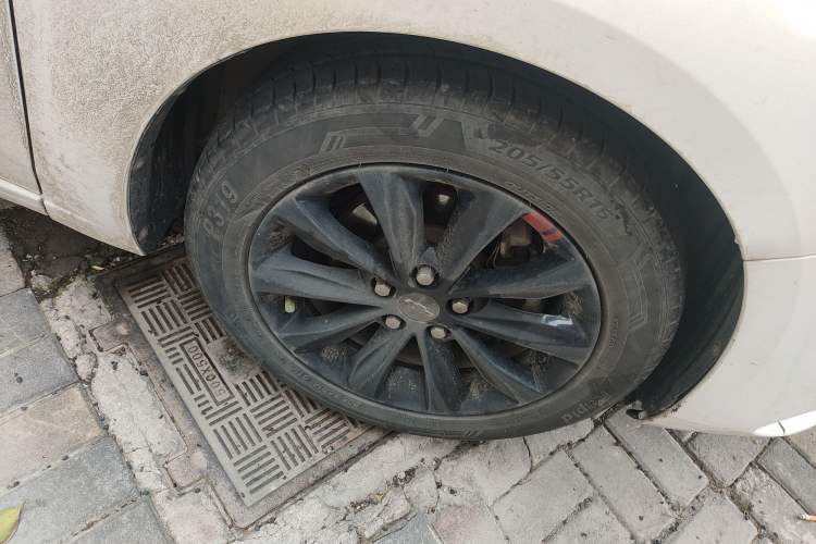 Used Chevrolet Monza 2019 Redline 320T Dual-Clutch Sporty Version China VI Standard Right Front Wheel Hub